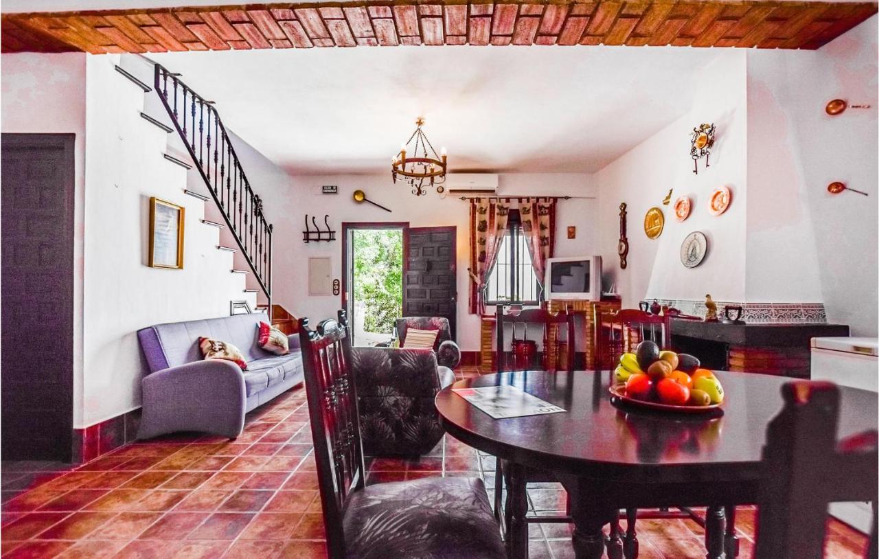 3 Bedroom Awesome Home In Rute Exterior photo