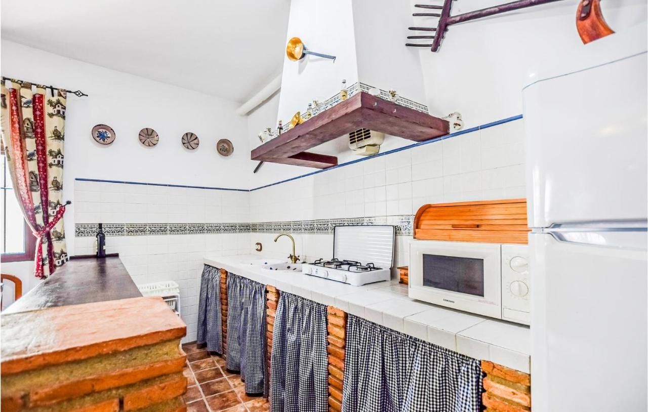 3 Bedroom Awesome Home In Rute Exterior photo