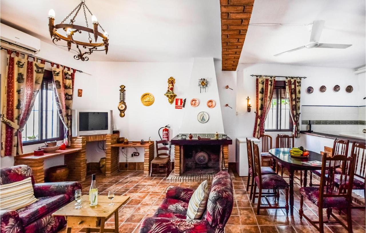3 Bedroom Awesome Home In Rute Exterior photo