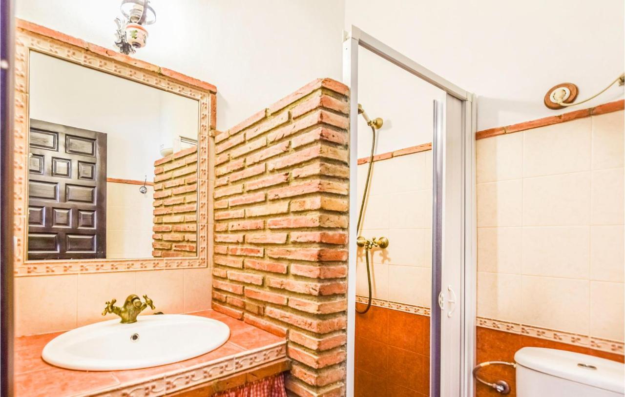 3 Bedroom Awesome Home In Rute Exterior photo